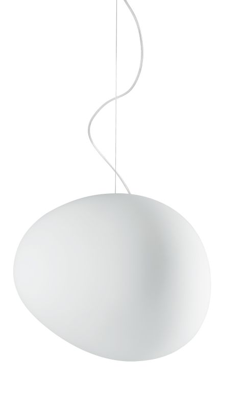 Weiße Gregg Pendelleuchte von Foscarini, modernes Design für Wohnzimmer und Esszimmer.